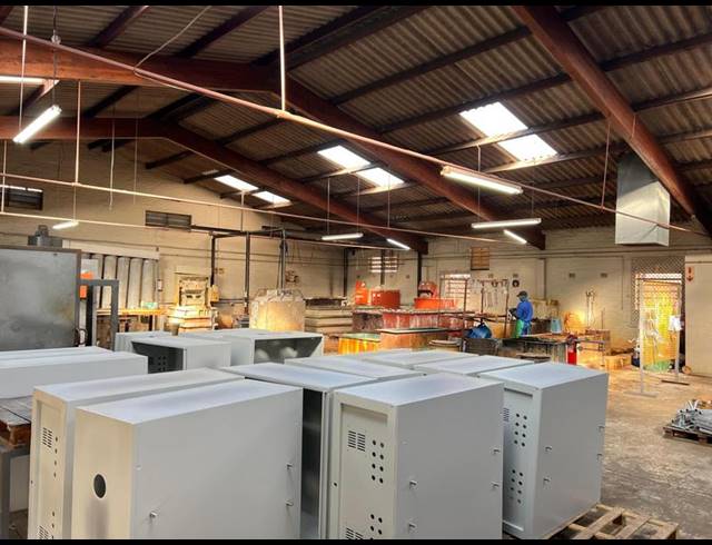 INDUSTRIAL PROPERTY TO RENT IN NORTH END